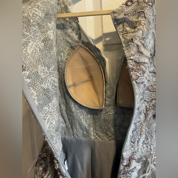 Mac Duggal 20259 Feather Embellished Evening Dress sz 6 - Picture 8 of 15